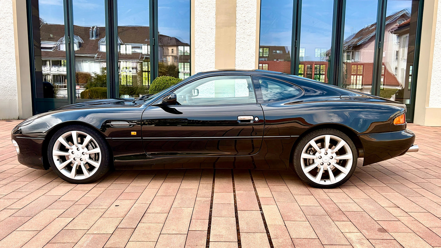 Aston Martin DB7 Vantage (2003)