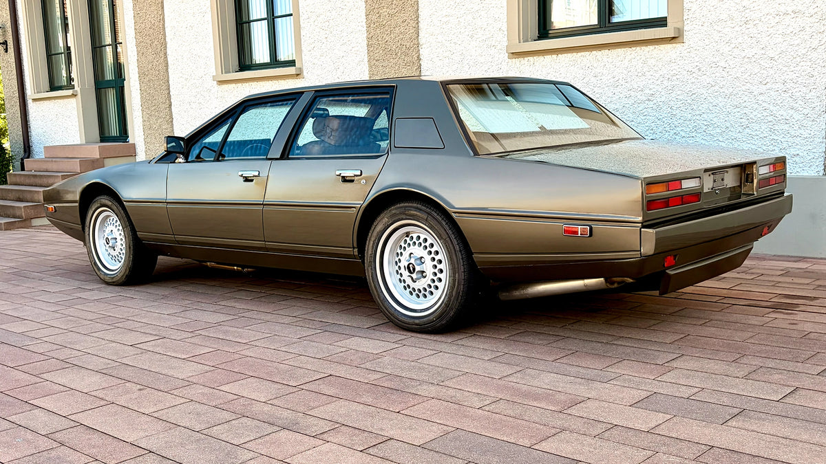 Aston Martin Lagonda (1982)