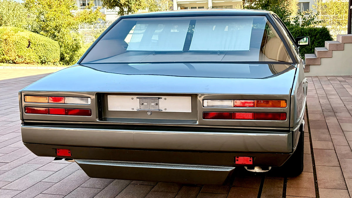 Aston Martin Lagonda (1982)