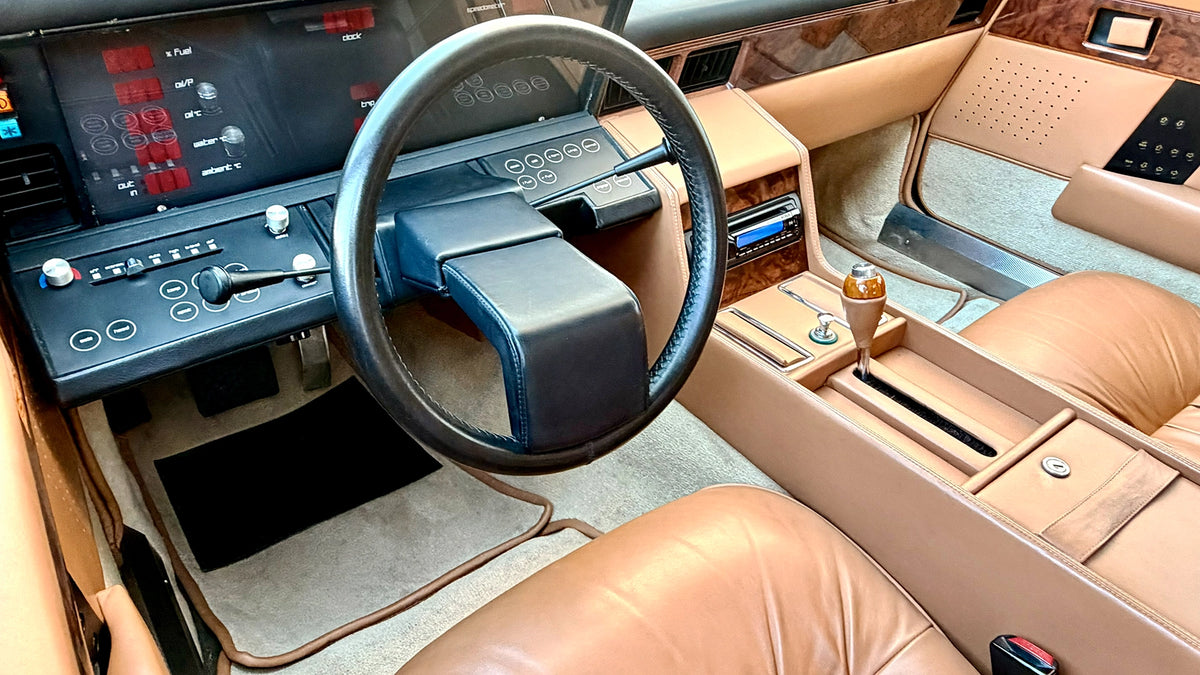 Aston Martin Lagonda (1982)