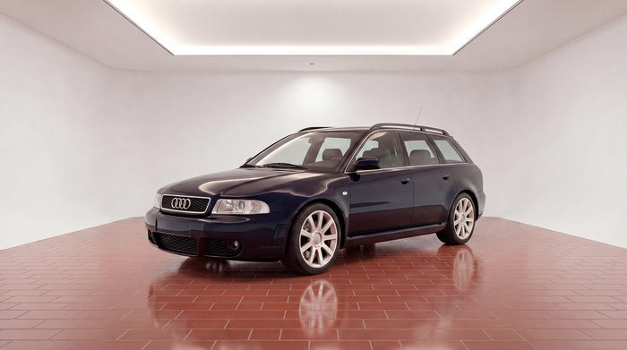 Audi RS4 Avant Quattro (2001)