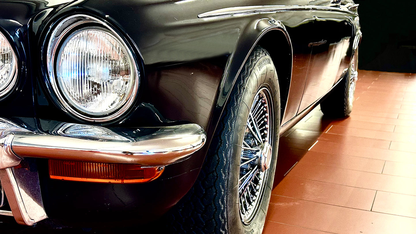 Daimler Double Six (1978)