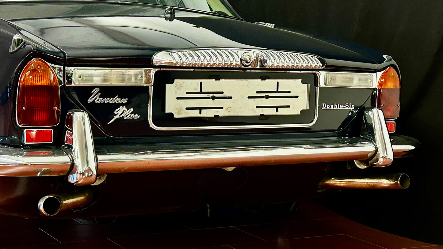 Daimler Double Six (1978)