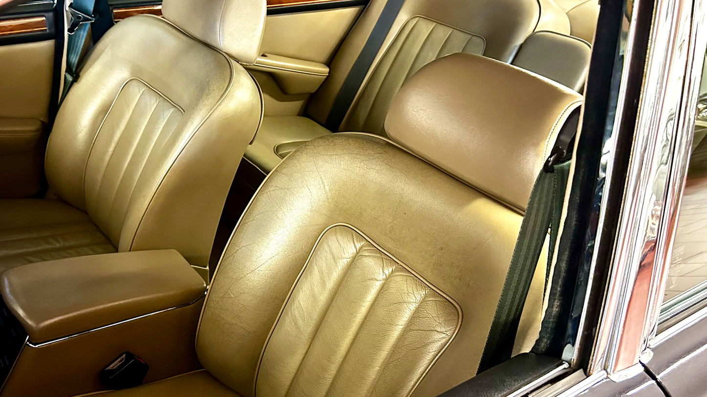 Daimler Double Six (1978)