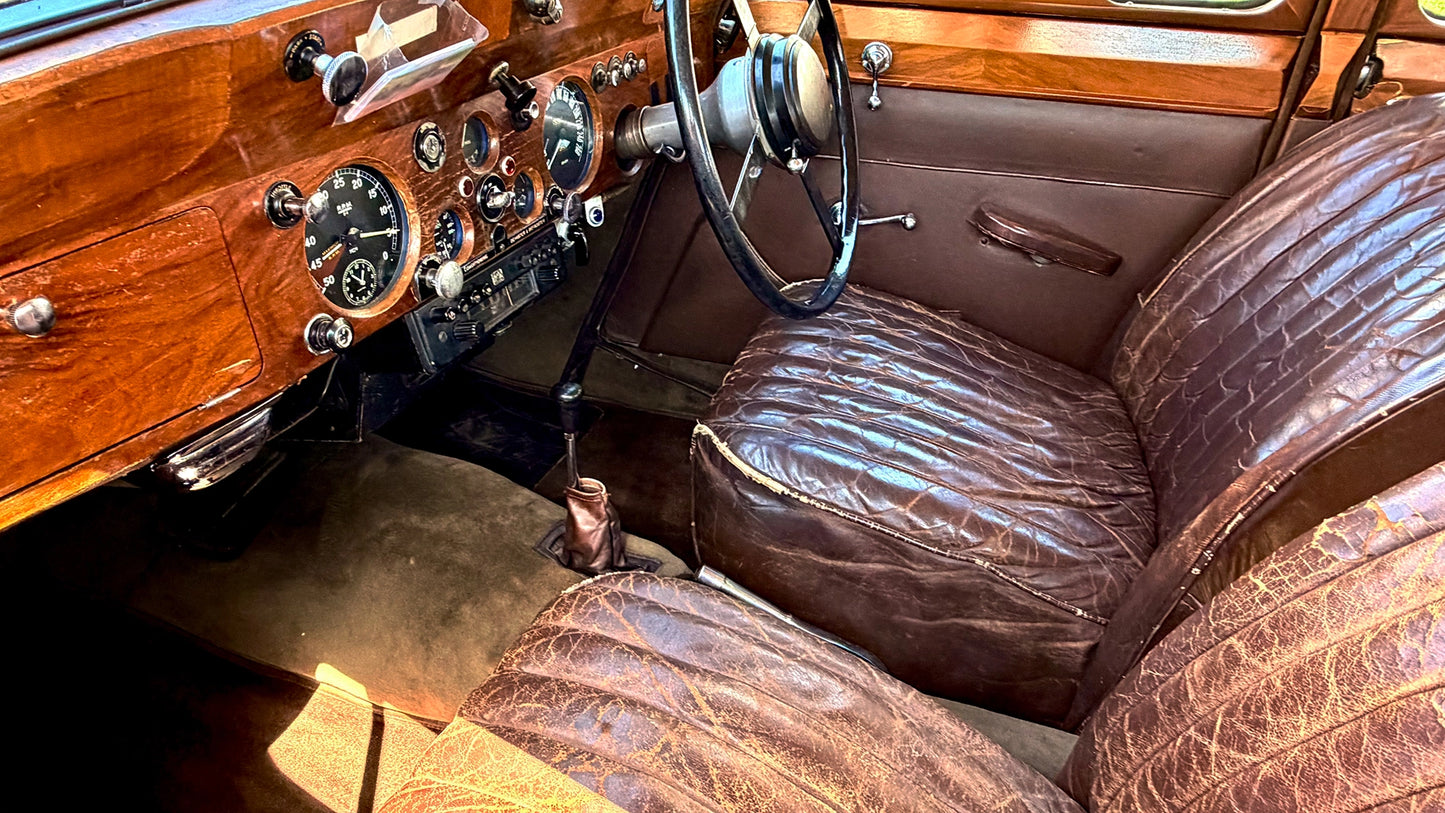 Jaguar 2 1/2 Litre Saloon (1948)