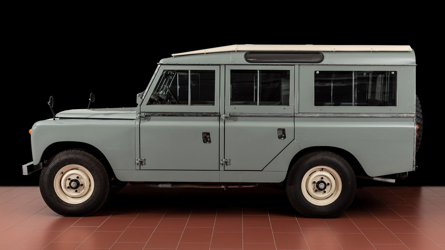 Land Rover 109 Serie II (1961)