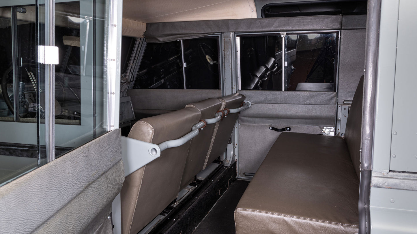 Land Rover 109 Serie II (1961)