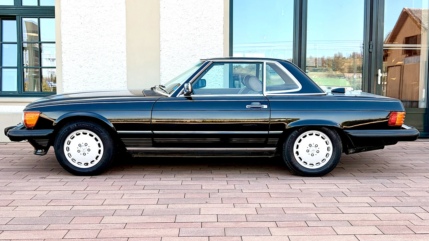 Mercedes-Benz 560 SL (1986)