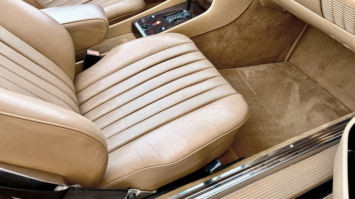 Mercedes-Benz 560 SL (1986)