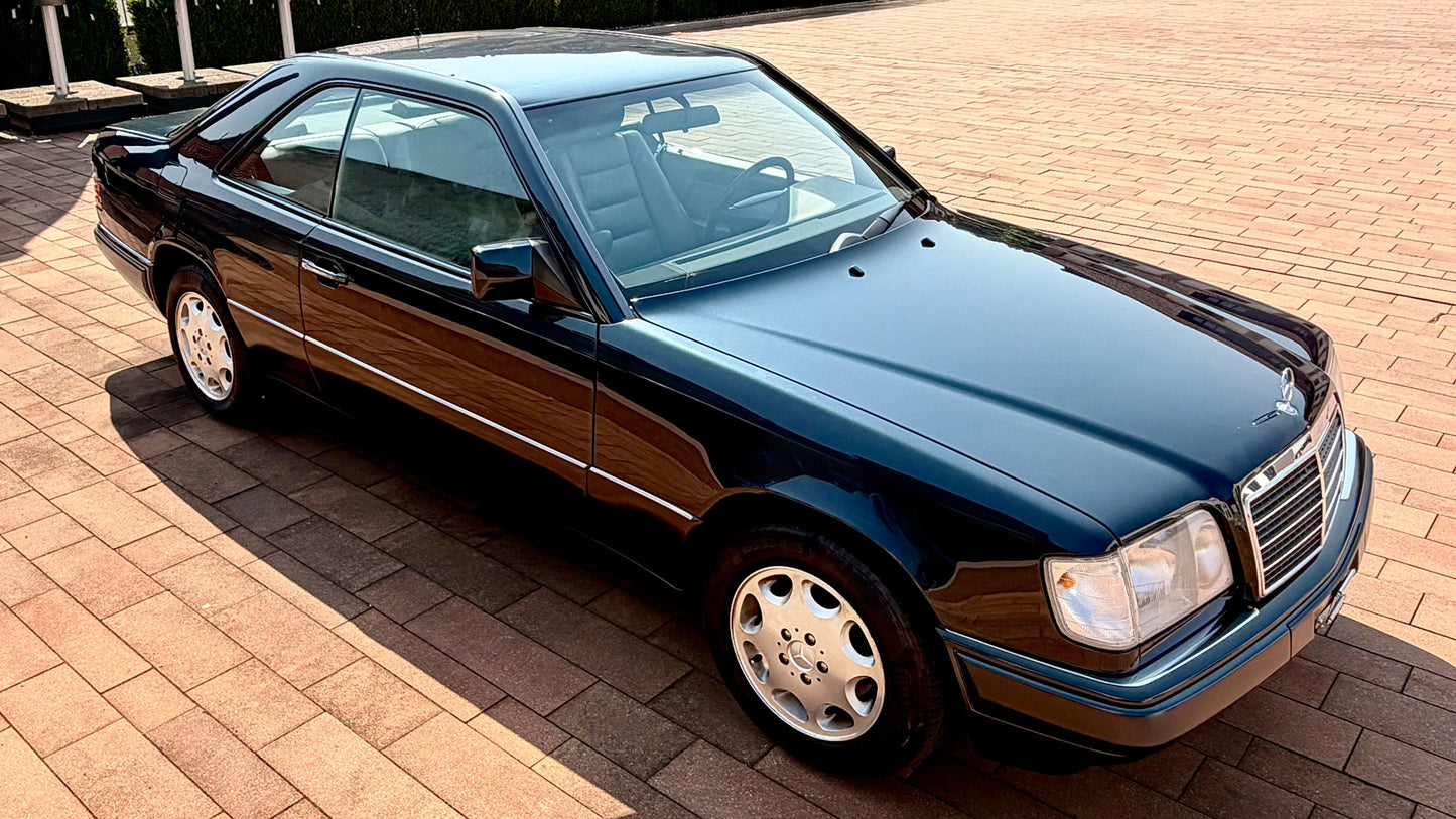 Mercedes-Benz E 320 Coupé (1996)