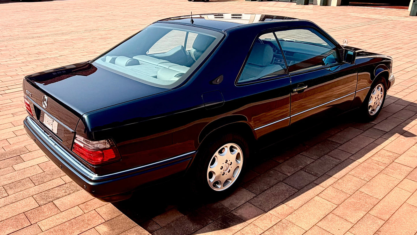 Mercedes-Benz E 320 Coupé (1996)
