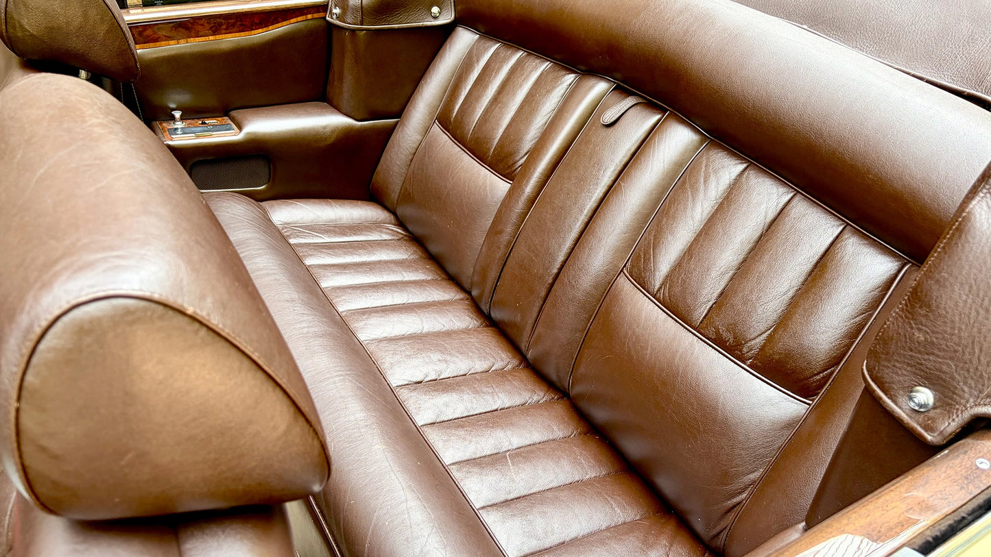 Rolls-Royce Corniche Convertible Mark I A (1976)