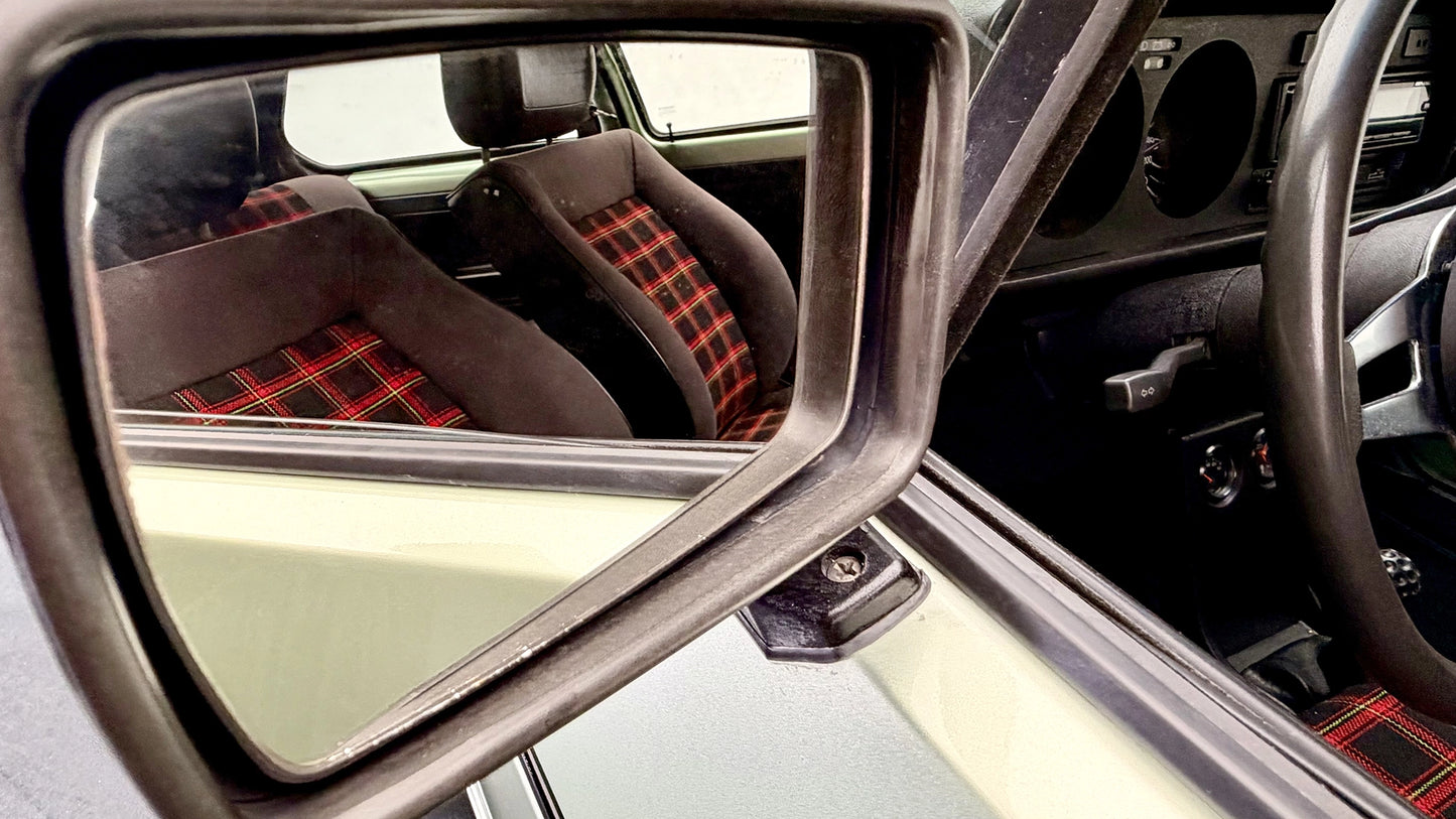 VW Golf GTI (1980)